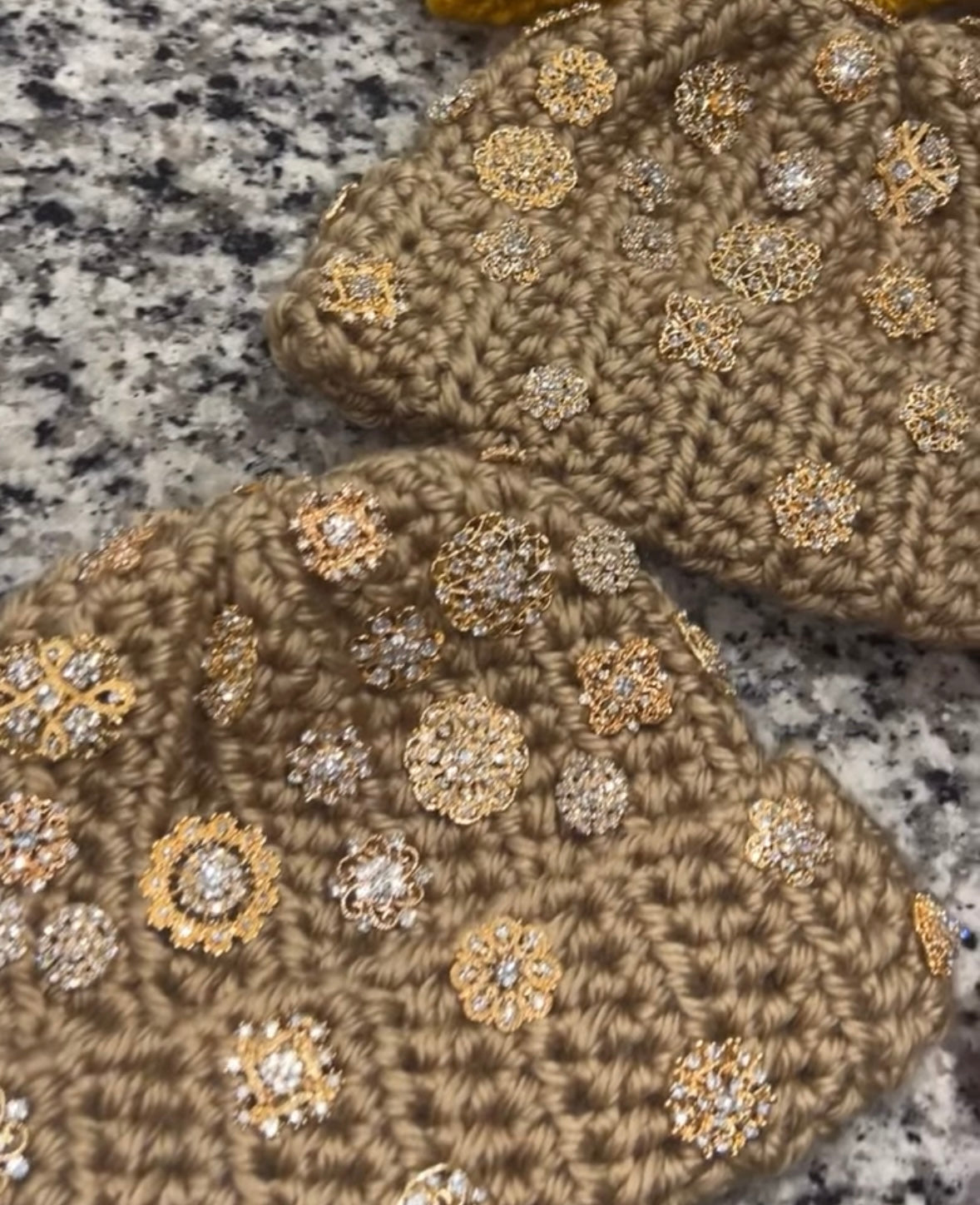 Rich Auntie (Broach Package 30)