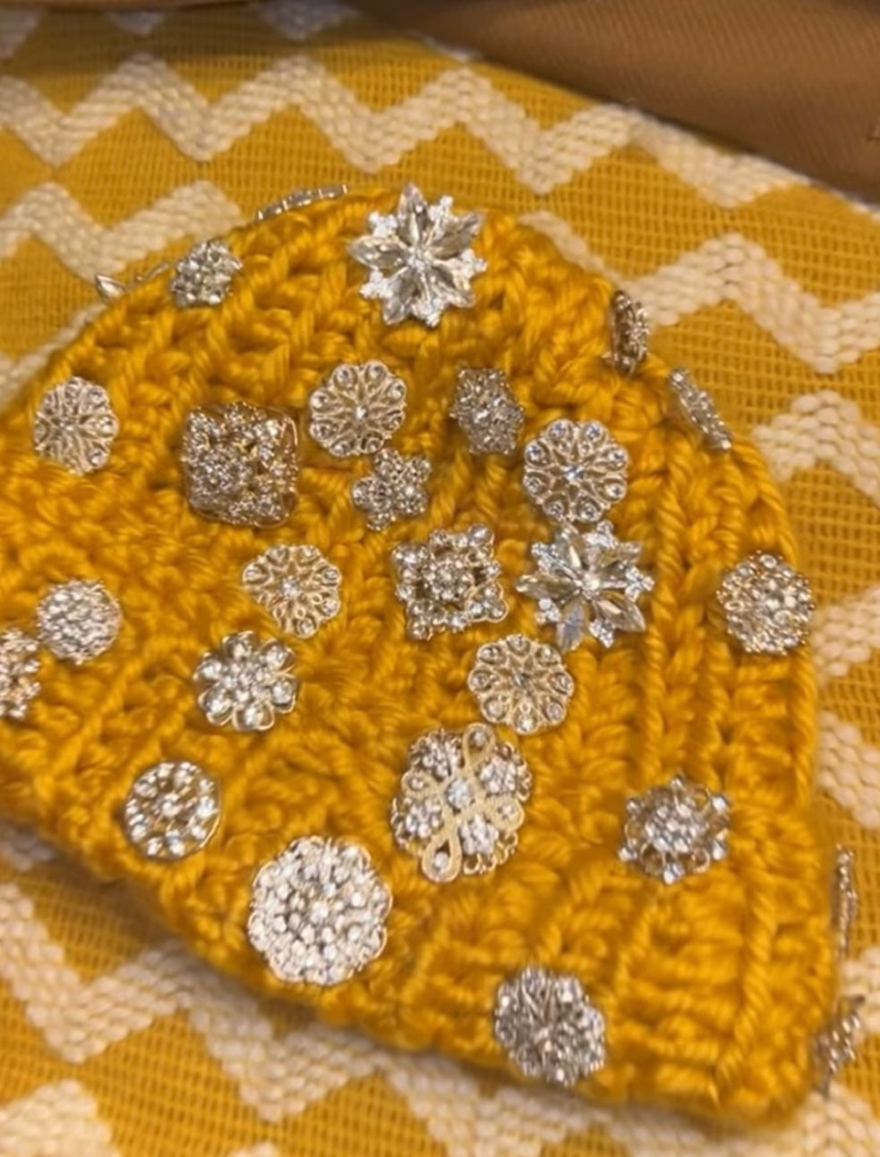 Richie Rich Auntie Beanie (45 Broach Package)